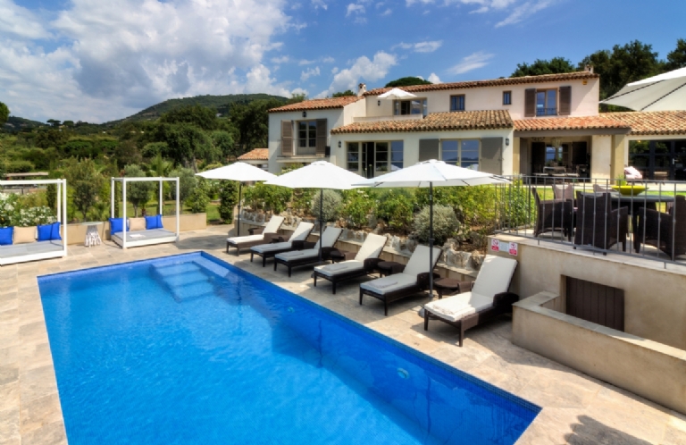 THE VILLA PALOMA