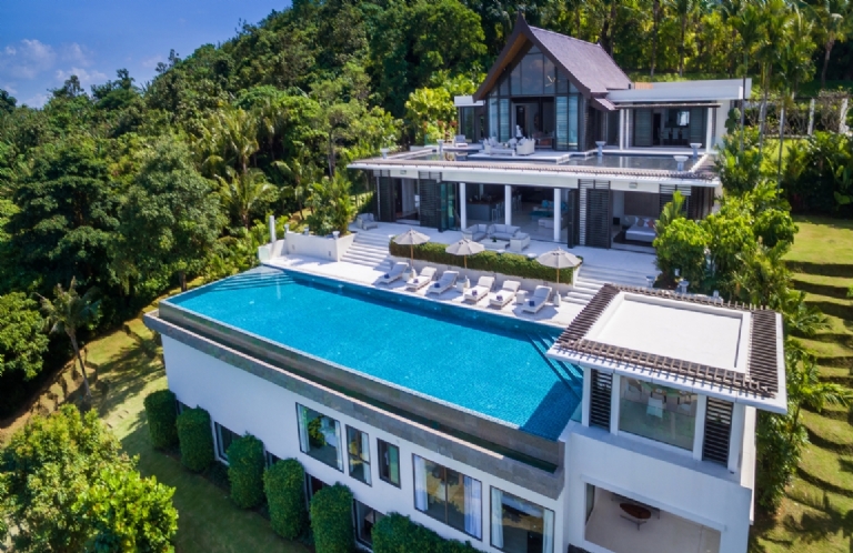 THE VILLA OCEANs11