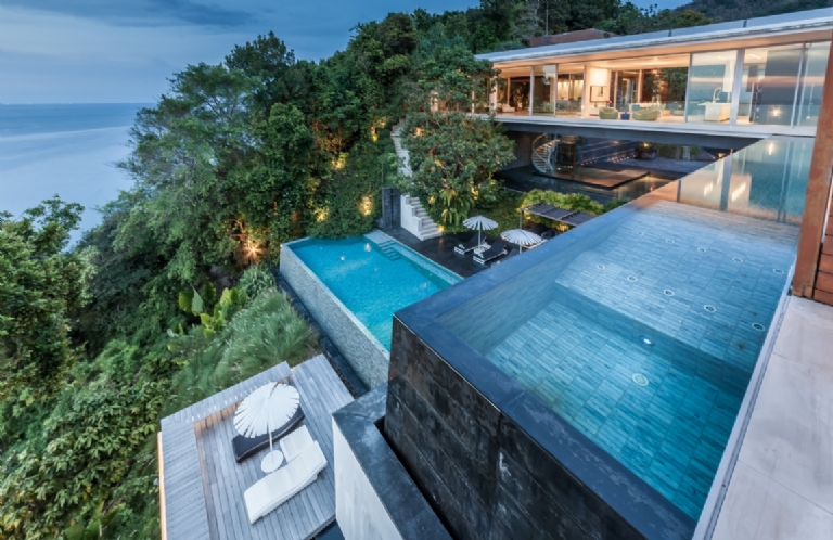 THE VILLA MAYAVEE