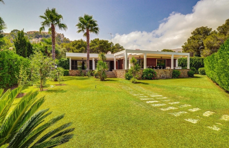 THE VILLA  Ca’n JOTA PAULA
