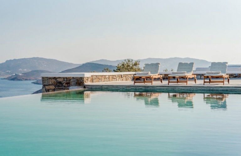 THE VILLA FREE SPIRIT 