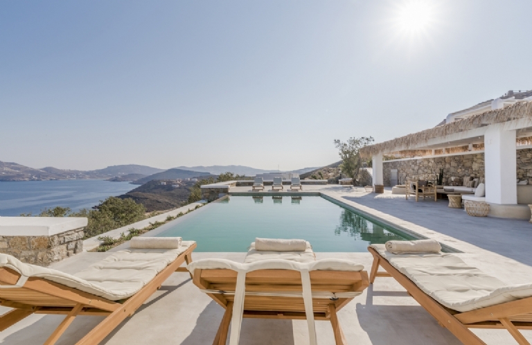THE VILLA HORIZON 